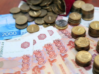 Ставки по вкладам продолжают падать: эксперт объяснил тенденцию
