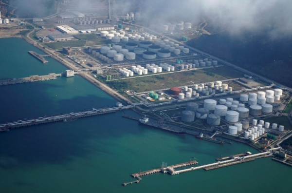 Скидки на российскую нефть в июле повсеместно растут