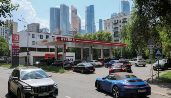 Топливо из Сибири спасает Москву от дефицита