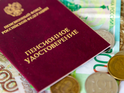 Девяти миллионам пенсионеров повысят выплаты в августе: кого коснется перерасчет